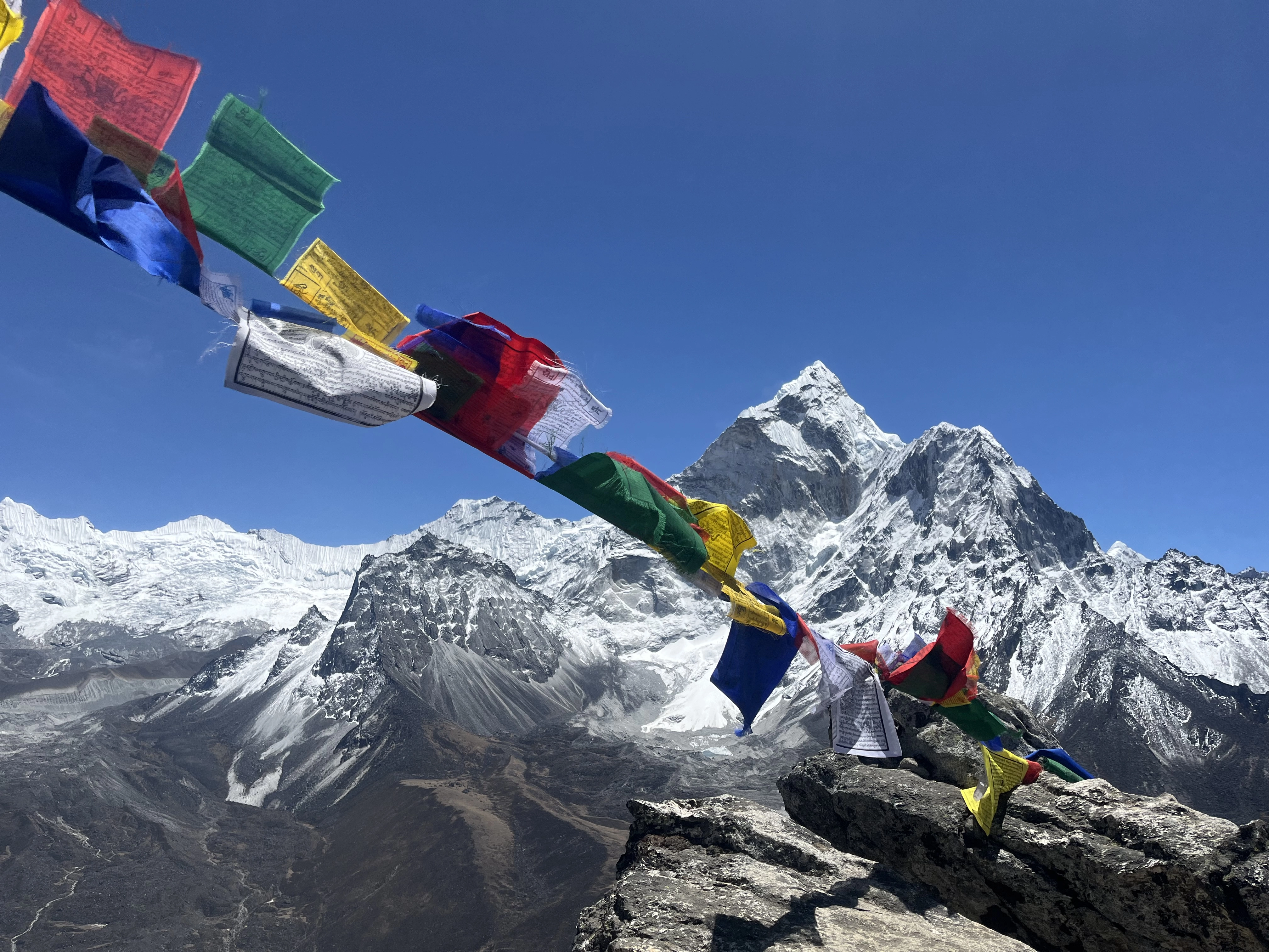7000m